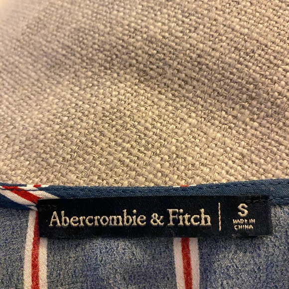 Abercrombie and Fitch Boho Blouse. Size S - Picture 3 of 3